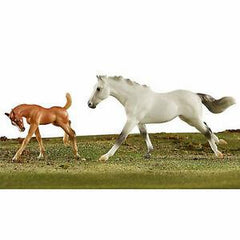 Breyer - Freedom Series - Racing the Wind - Thoroughbred and Foal